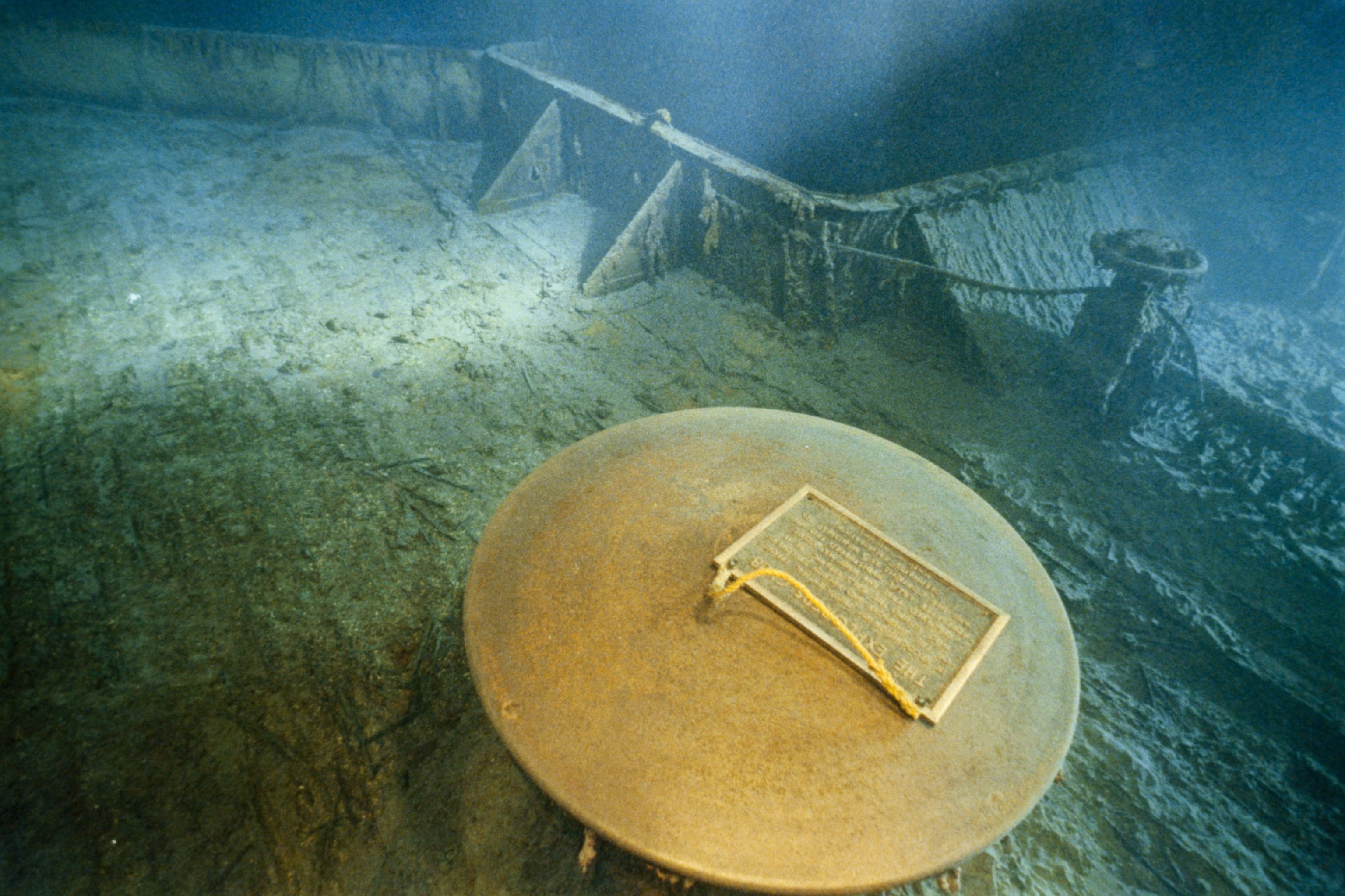 treasures of the titanic discover some famous objects rescued from the shipwreck.ghtml