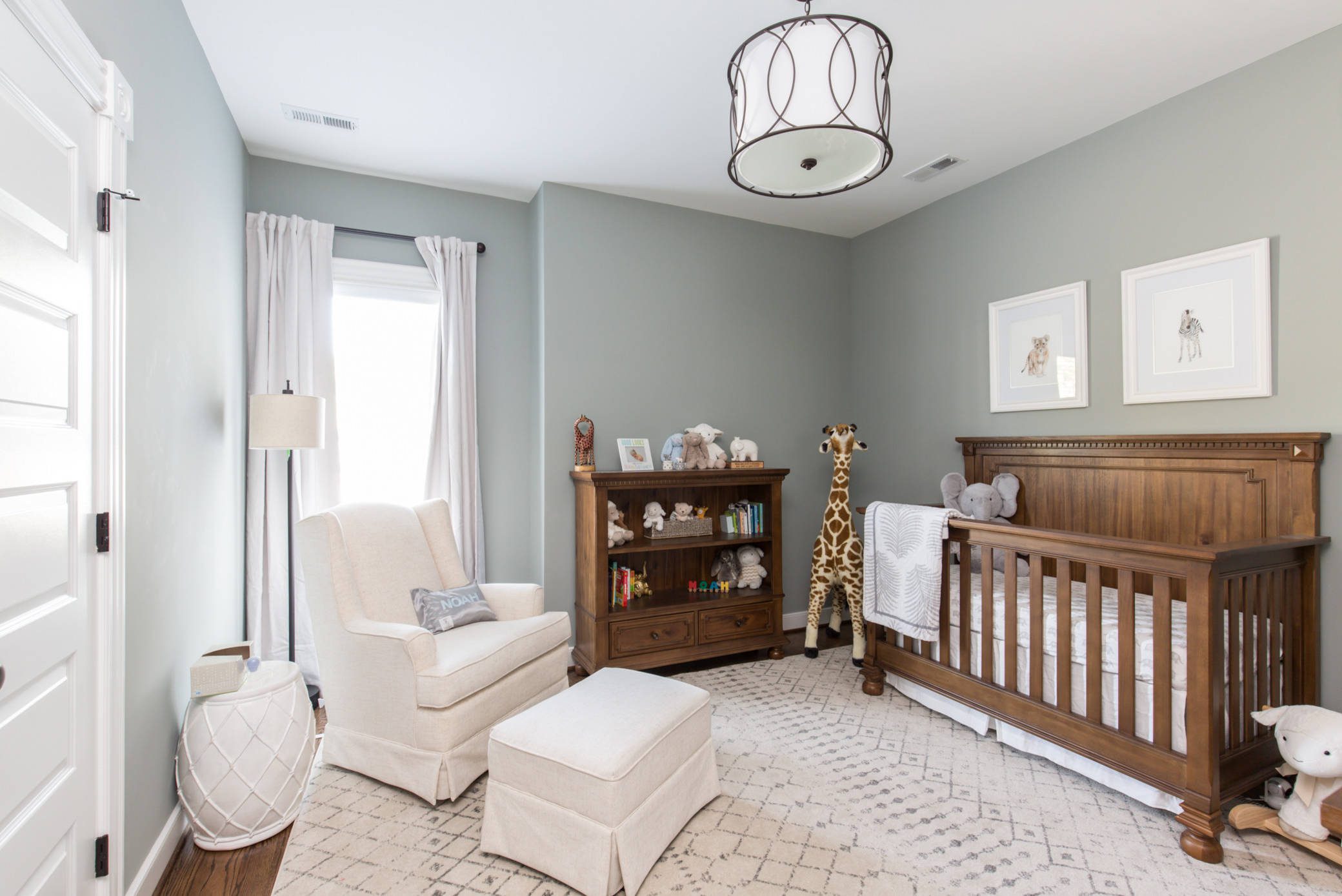 simple baby room