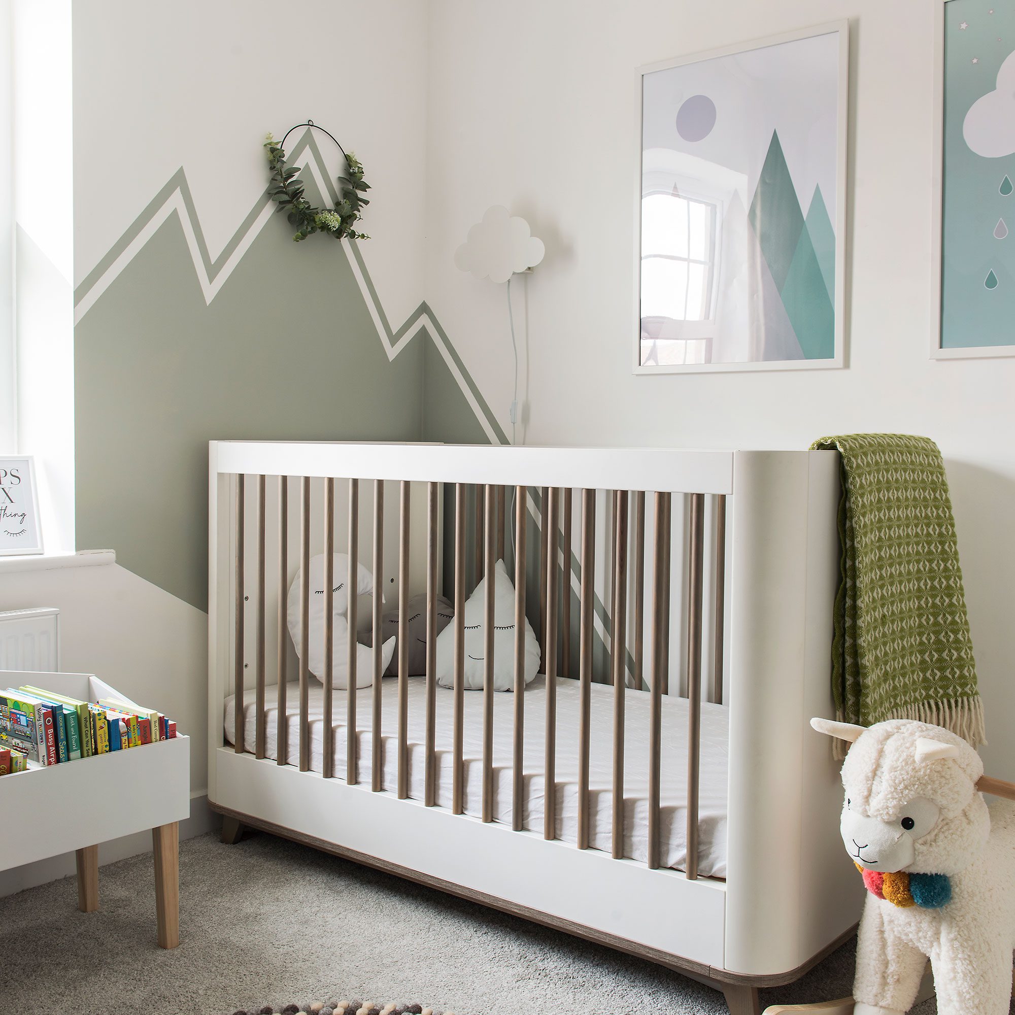 simple baby room