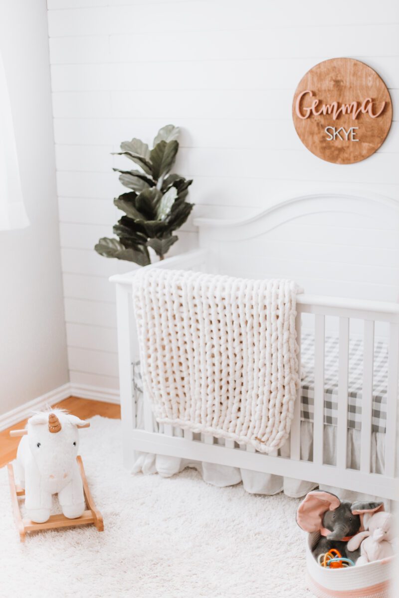 simple baby room