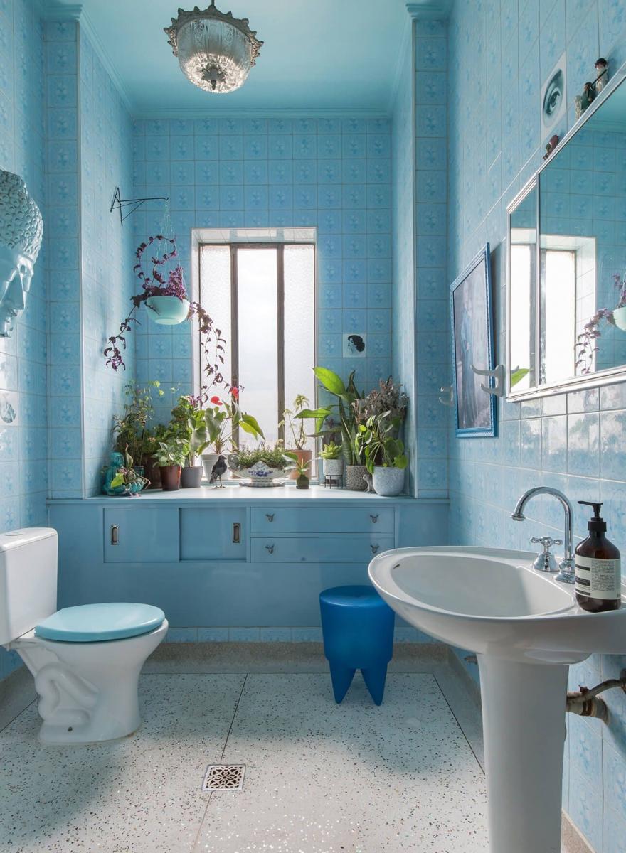 decoracao-de-banheiro-com-azul