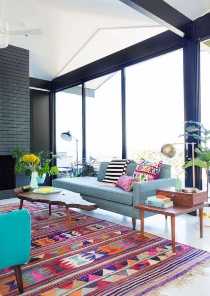 decoracao-de-sala-com-tapete-colorido