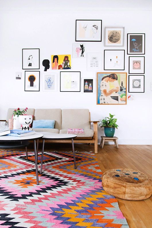 decoracao-de-sala-com-tapete-colorido