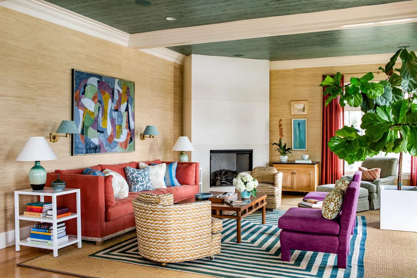 decoracao-de-sala-com-tapete-colorido