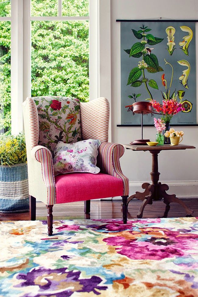 decoracao-de-sala-com-tapete-colorido