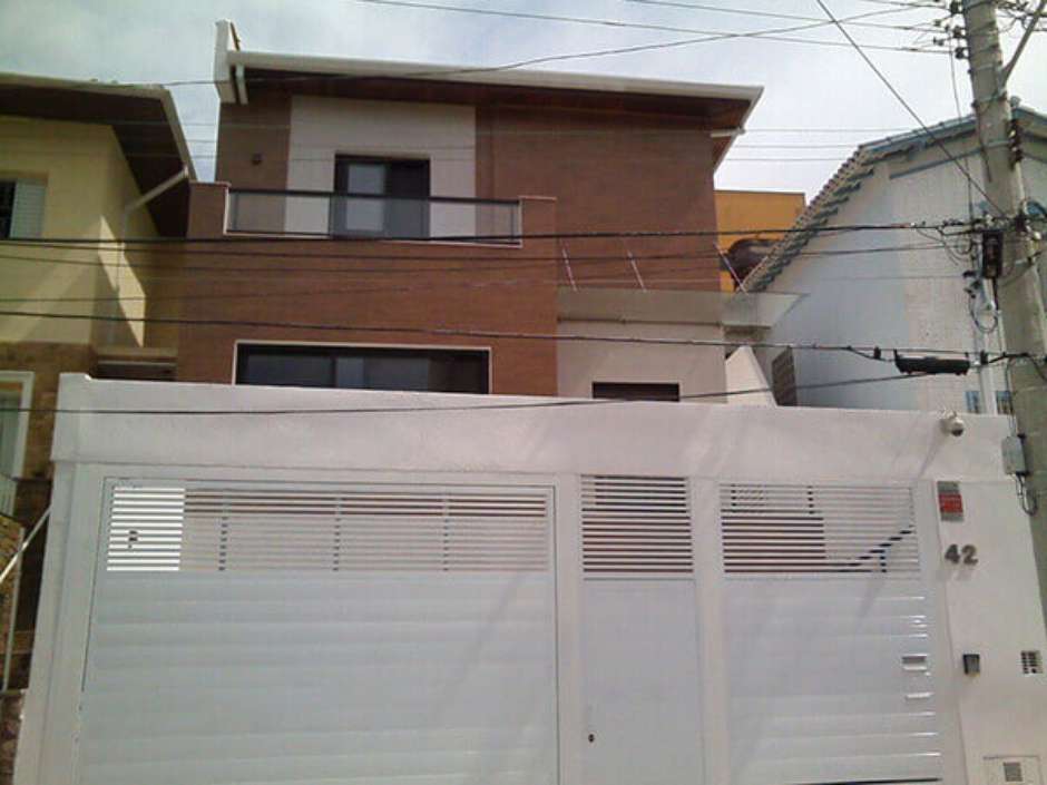 fachada-com-portao