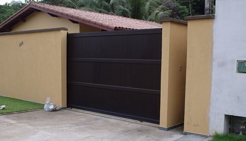 fachada-com-portao