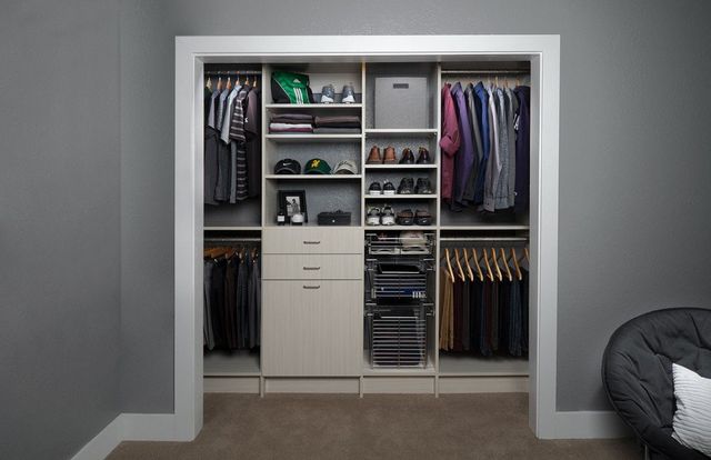 como-organizar-um-closet-pequeno
