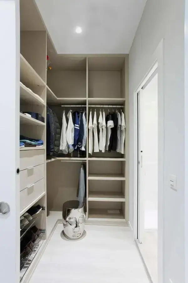 como-organizar-um-closet-pequeno