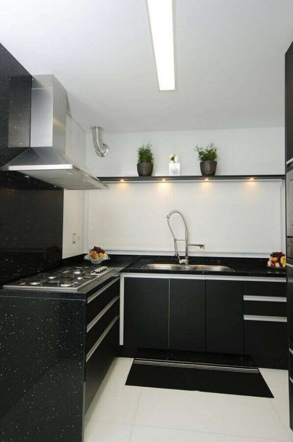 decoracao-de-cozinha-preta-e-branca
