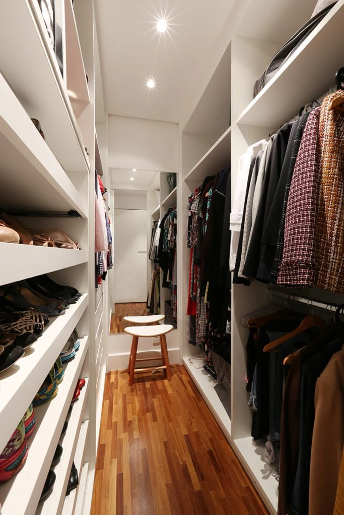 como-organizar-um-closet-pequeno
