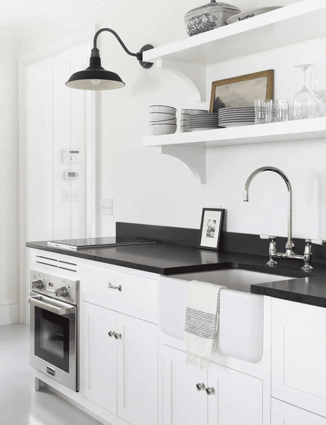 decoracao-de-cozinha-preta-e-branca