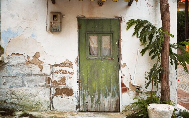 Itens de casa antiga, No Brasil, podem valer muito, mesmo que no passado tenham sido bem comuns e baratos; veja essa dica de ouro.