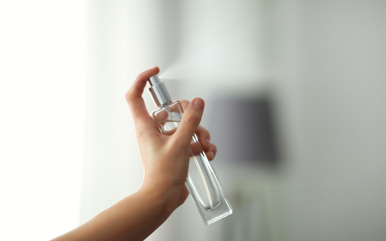 Cheiro de luxo em casa fica fácil de conseguir, mesmo sem gastar uma fortuna para ter esse efeito a partir de agora; entenda.