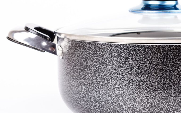 Uma simples panela pode mudar completamente a rotina na sua casa; dúvida? Veja o que a tecnologia fez dessa vez.