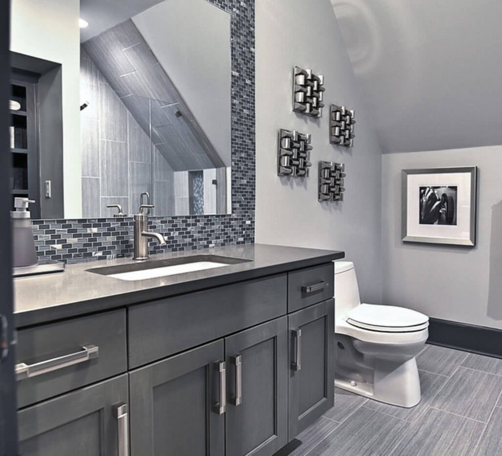 decoracao-de-banheiro-com-pastilha-de-vidro