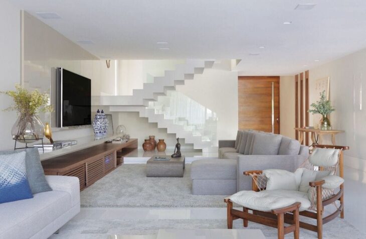 decoracao-de-sala-com-escada