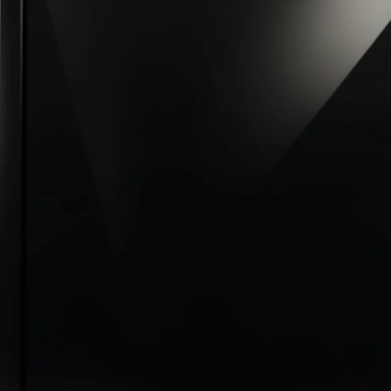 Detalhe de porta de armário com laca brilhante preta